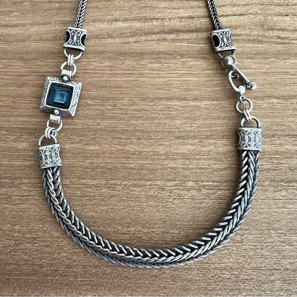 SHABLOOL • Blue Stone Sterling Silver Asymmetrical Toggle Necklace